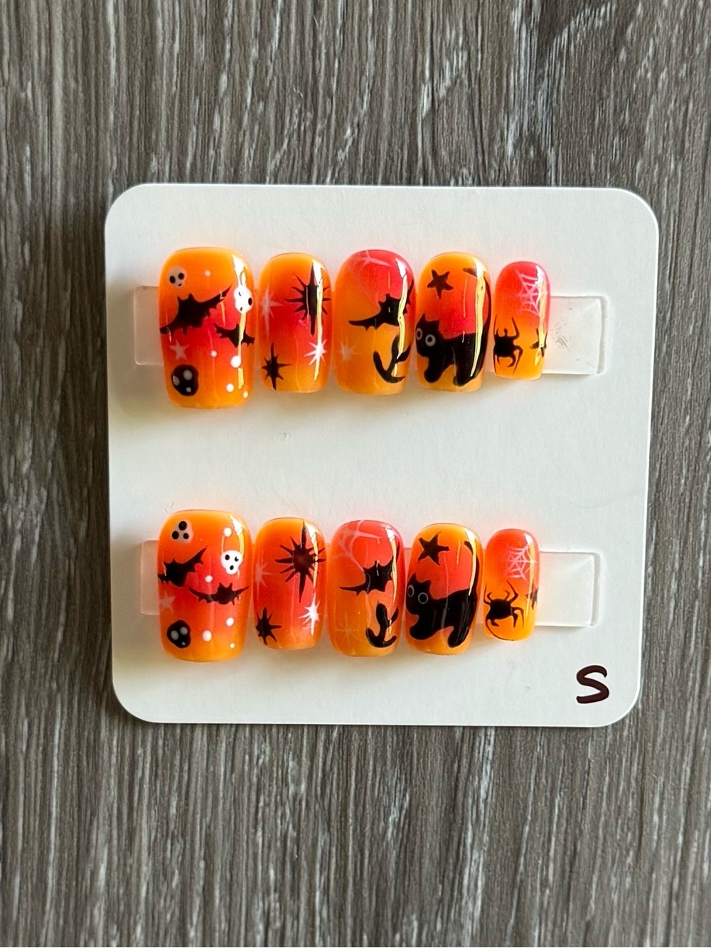 Halloween Ombre Press-On Nails with Black Cat & Bat Accents - Orange